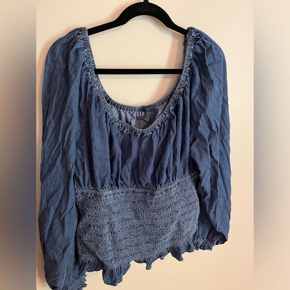 Gap shirt - Picture 2 of 2